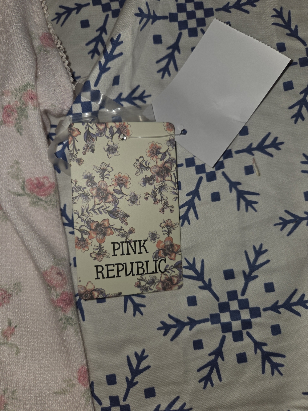 Pink Republic Pink Floral Ribbed Tank with Button Front - Picture 4 of 5